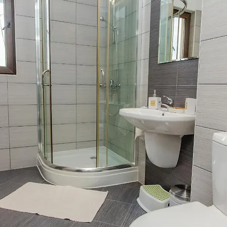 Lovely 3bd Flat With Parking And Sea View By Flаt Manаger 아파트