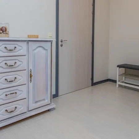 Lovely 3bd Flat With Parking And Sea View By Flаt Manаger 아파트